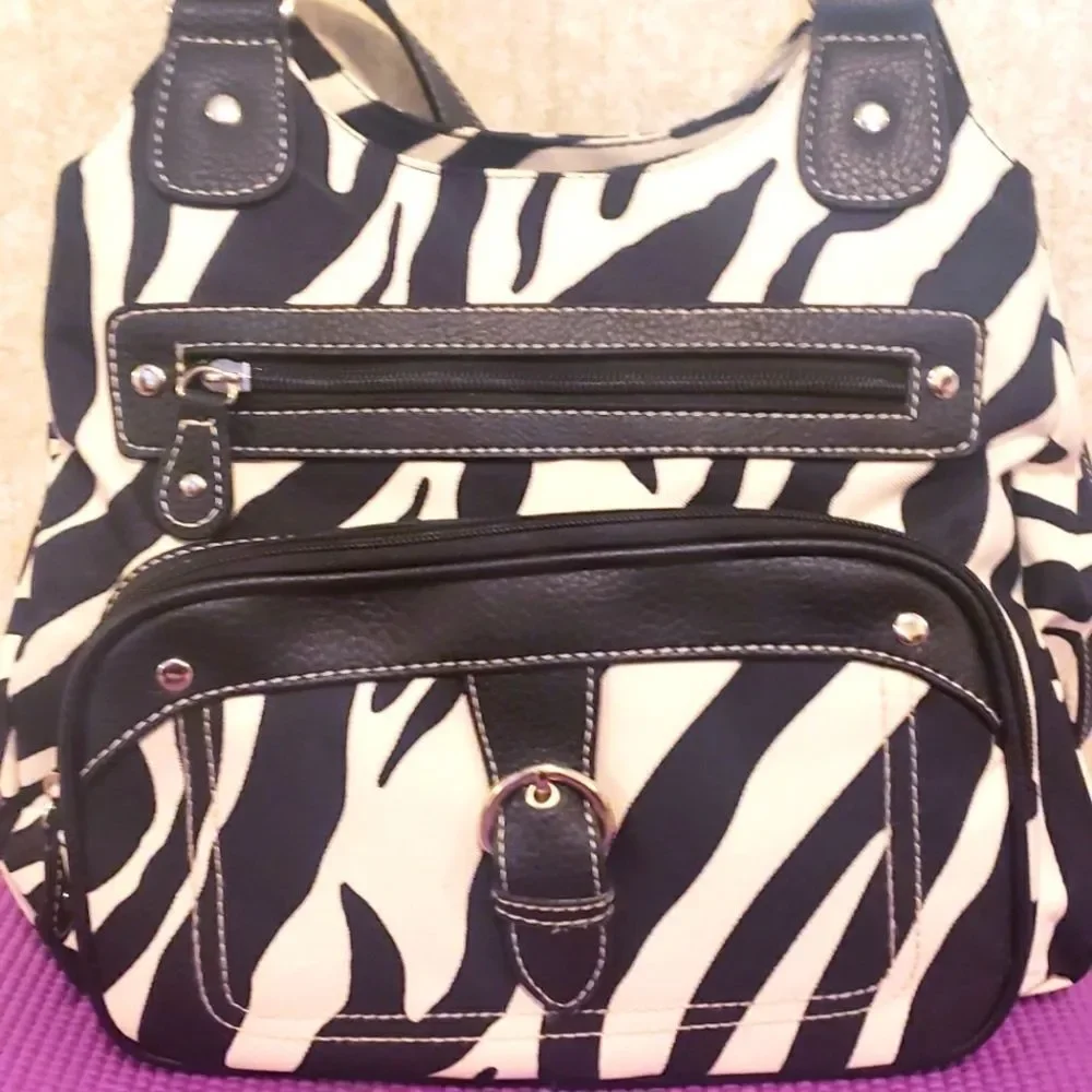 Zebra print purse - Picture 1 of 8